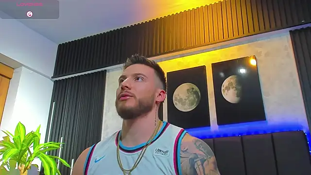 Snapshot of David_blake_ chatting on February 28, 5:48 am David blake online show from February 28, 5:48 am