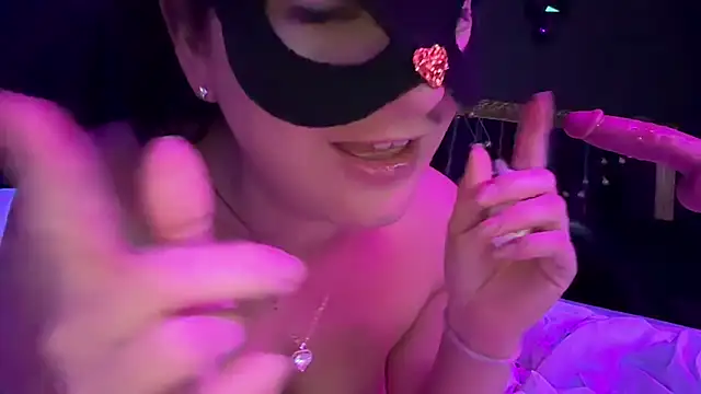 Loveblackzilla online show from February 20, 11:42 am