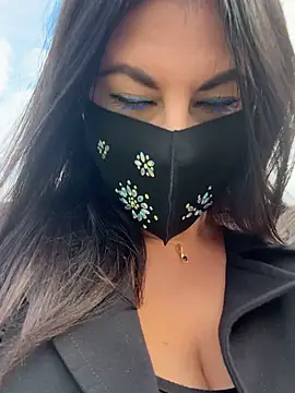 Loveblackzilla online show from October 8, 3:31 pm