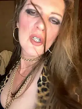 Snapshot of goddesspaigefox chatting on March 4, 4:17 am goddesspaigefox online show from March 4, 4:17 am