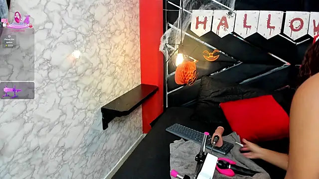 IVISBOUNCYASS online show from October 3, 12:57 pm