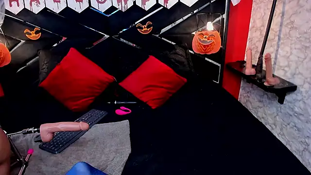 IVISBOUNCYASS online show from October 16, 1:34 pm