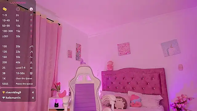 emilly star online show from March 14, 2:42 am