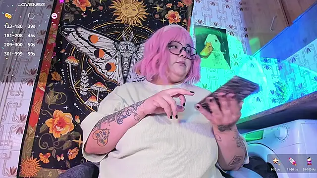 Banana squirt online show from March 1, 8:02 am