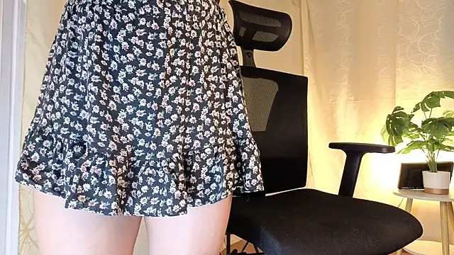 sophia dumont online show from July 13, 1:14 pm