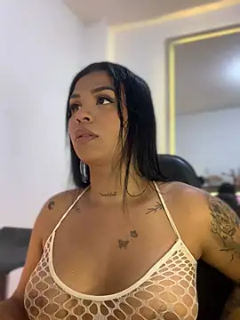 Snapshot of tinalove7 chatting on April 11, 10:47 pm tinalove7 online show from April 11, 10:47 pm