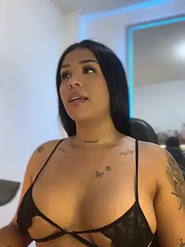 Snapshot of tinalove7 chatting on April 18, 9:15 pm tinalove7 online show from April 18, 9:15 pm