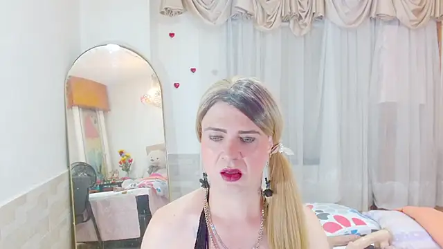 Dolldirtyxxx online show from February 1, 5:55 pm