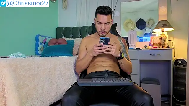 Snapshot of Chrissken chatting on September 17, 10:55 pm Chrissken online show from September 17, 10:55 pm