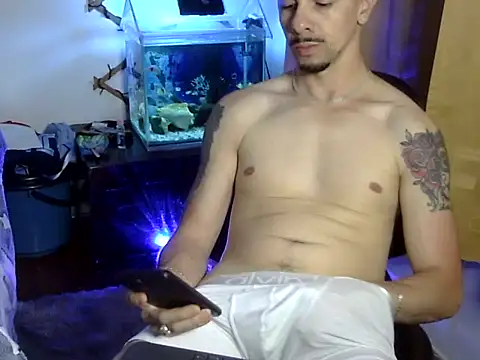 Snapshot of venusfranco_94 chatting on November 18, 6:18 am venusfranco 94 online show from November 18, 6:18 am