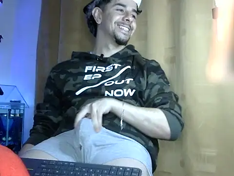 venusfranco 94 online show from February 23, 3:04 am