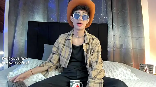 NovaaWheler online show from May 15, 11:17 am