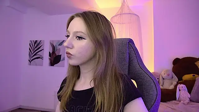 DariaTate online show from March 8, 12:42 pm