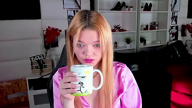 AdeleCartier online show from February 26, 2:37 am