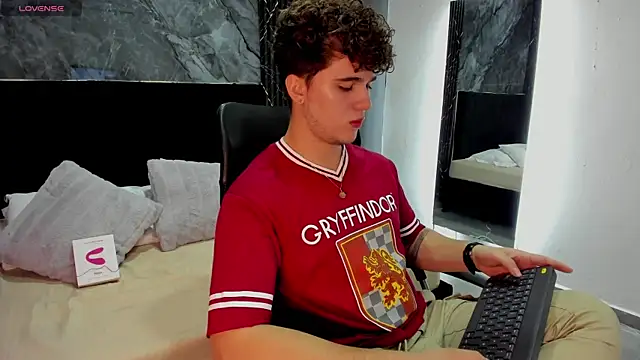 ErosGeorgiou online show from March 19, 11:50 am