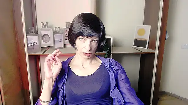  AngeliaFlow  online show from September 25, 6:28 am