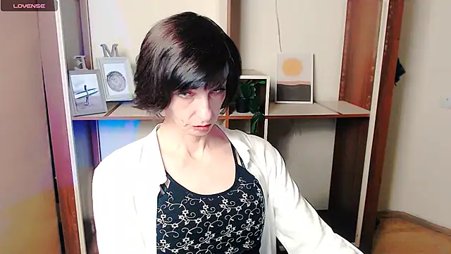  AngeliaFlow  online show from October 15, 6:57 am