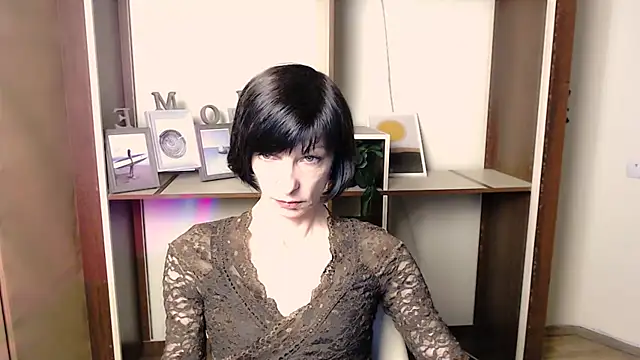 Snapshot of _AngeliaFlow_ chatting on November 6, 7:20 am AngeliaFlow online show from November 6, 7:20 am