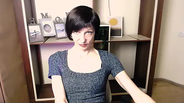 Snapshot of _AngeliaFlow_ chatting on November 20, 9:20 am AngeliaFlow online show from November 20, 9:20 am