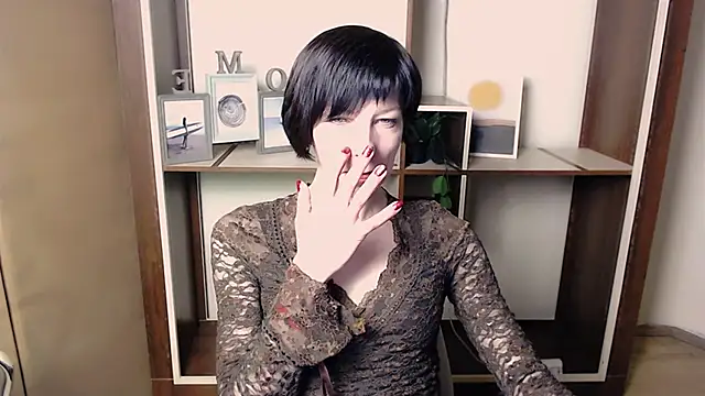 Snapshot of _AngeliaFlow_ chatting on December 19, 7:48 am AngeliaFlow online show from December 19, 7:48 am