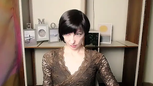  AngeliaFlow  online show from January 10, 1:02 pm