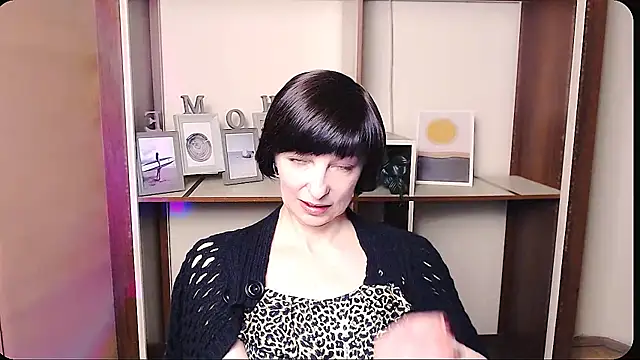  AngeliaFlow  online show from March 28, 12:05 pm