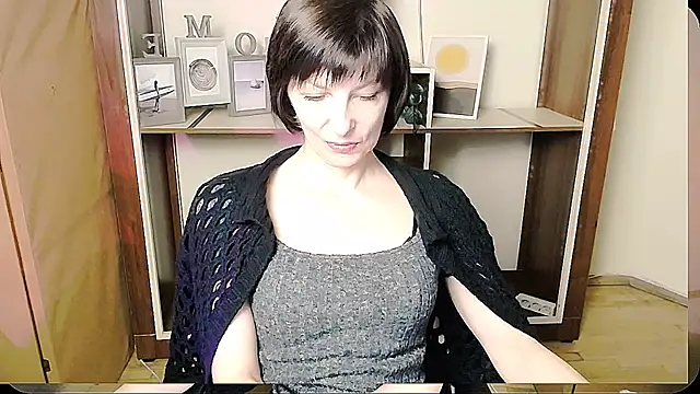  AngeliaFlow  online show from June 9, 7:53 am