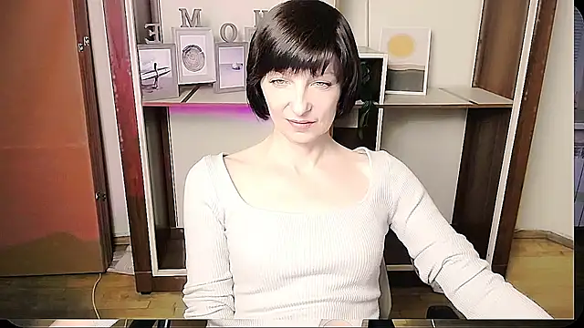  AngeliaFlow  online show from June 15, 9:11 am