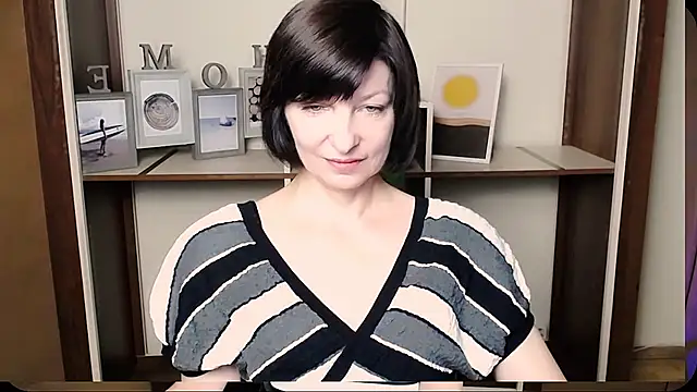  AngeliaFlow  online show from July 31, 7:08 am