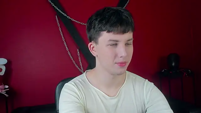 AdrianoAubert online show from September 13, 10:15 am