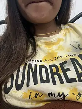 Snapshot of Deepcha1991 chatting on February 20, 11:43 pm Deepcha1991 online show from February 20, 11:43 pm