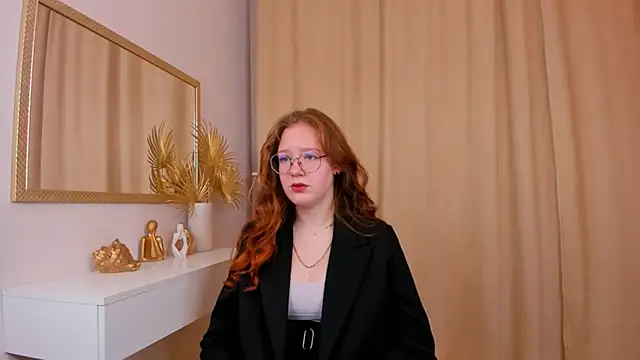 Snapshot of EditBryan chatting on February 11, 5:29 pm EditBryan online show from February 11, 5:29 pm