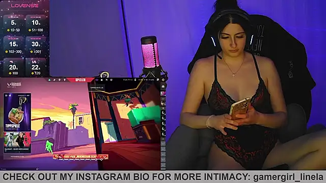 Snapshot of Gamergirl-Linela chatting on February 23, 10:07 pm Gamergirl-Linela online show from February 23, 10:07 pm