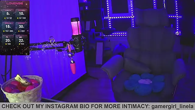 Snapshot of Gamergirl-Linela chatting on March 31, 9:48 pm Gamergirl-Linela online show from March 31, 9:48 pm