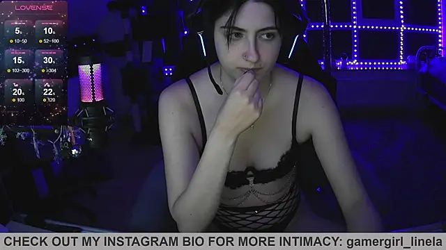 Gamergirl-Linela online show from July 25, 11:35 pm