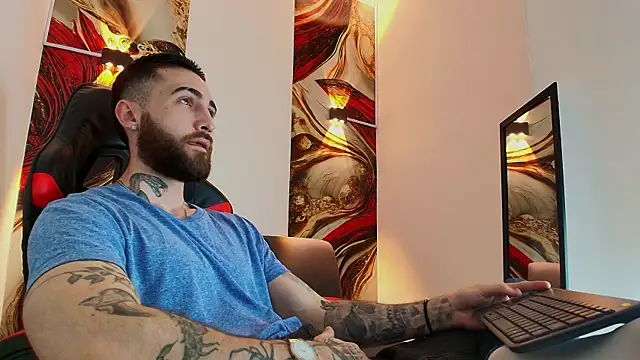 Luke davis01 online show from October 24, 1:40 pm