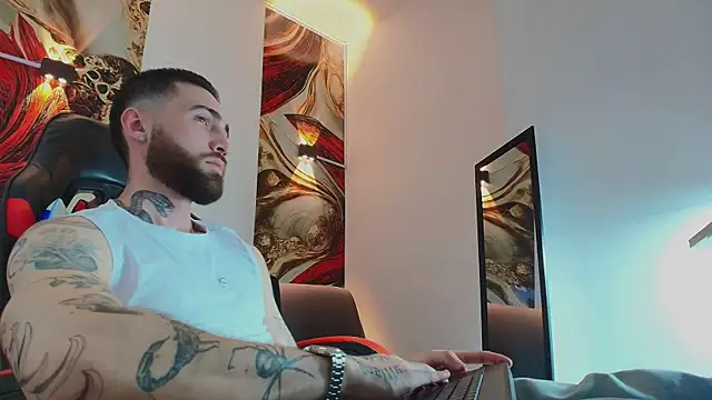 Luke davis01 online show from November 12, 1:11 pm