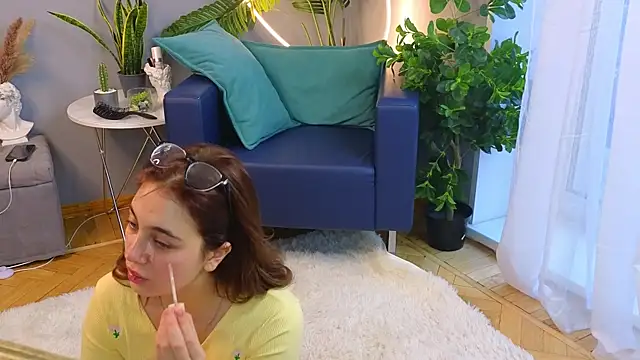 PortiaBellew online show from February 11, 7:12 am