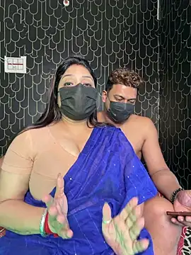 Snapshot of busy_kolkata chatting on May 18, 5:35 am busy kolkata online show from May 18, 5:35 am