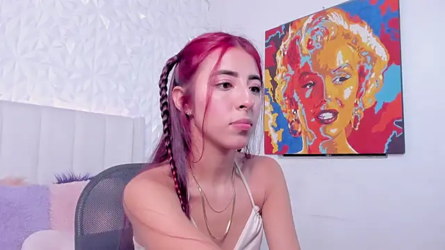 Mirandaa Rogers online show from September 26, 7:07 pm