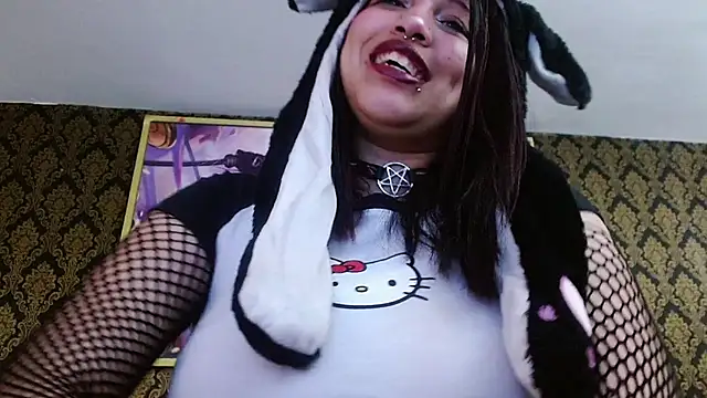 Snapshot of Rouse_darkk chatting on February 18, 6:26 am Rouse darkk online show from February 18, 6:26 am