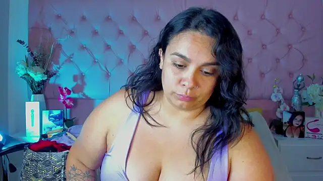 KourtneyEvans online show from November 11, 5:02 pm