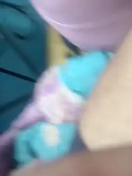 Snapshot of simrun70 chatting on November 27, 11:29 pm simrun70 online show from November 27, 11:29 pm