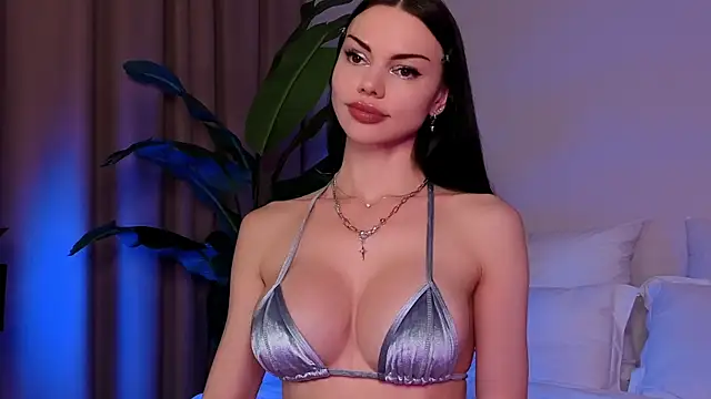 Snapshot of AmyLeeplay chatting on May 9, 8:36 pm AmyLeeplay online show from May 9, 8:36 pm