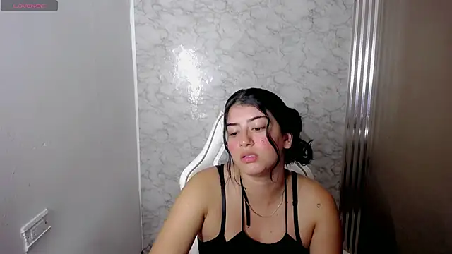 hello kityy25 online show from March 19, 2:26 am