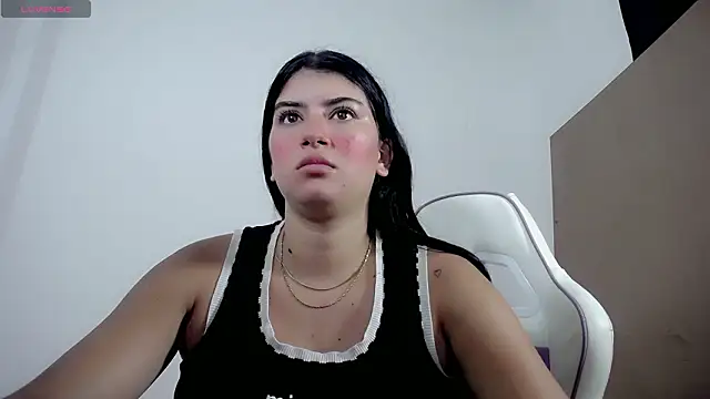 hello kityy25 online show from March 29, 6:52 pm