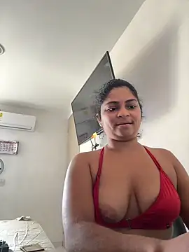 Snapshot of Tana_latin chatting on April 29, 9:21 pm Tana latin online show from April 29, 9:21 pm