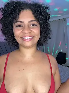 Snapshot of Tana_latin chatting on May 6, 1:14 am Tana latin online show from May 6, 1:14 am