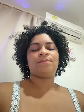 Snapshot of Tana_latin chatting on May 8, 1:11 am Tana latin online show from May 8, 1:11 am