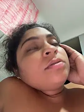 Snapshot of Tana_latin chatting on June 2, 2:02 am Tana latin online show from June 2, 2:02 am